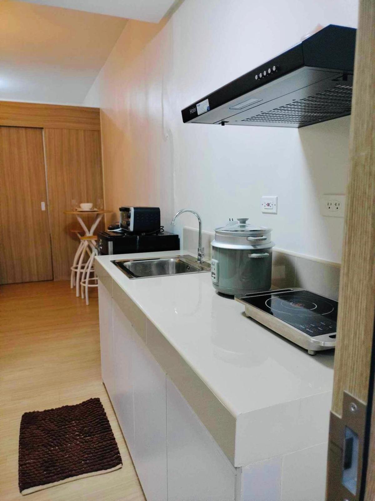 Apartment 11 11 Trees By Smdc Manila